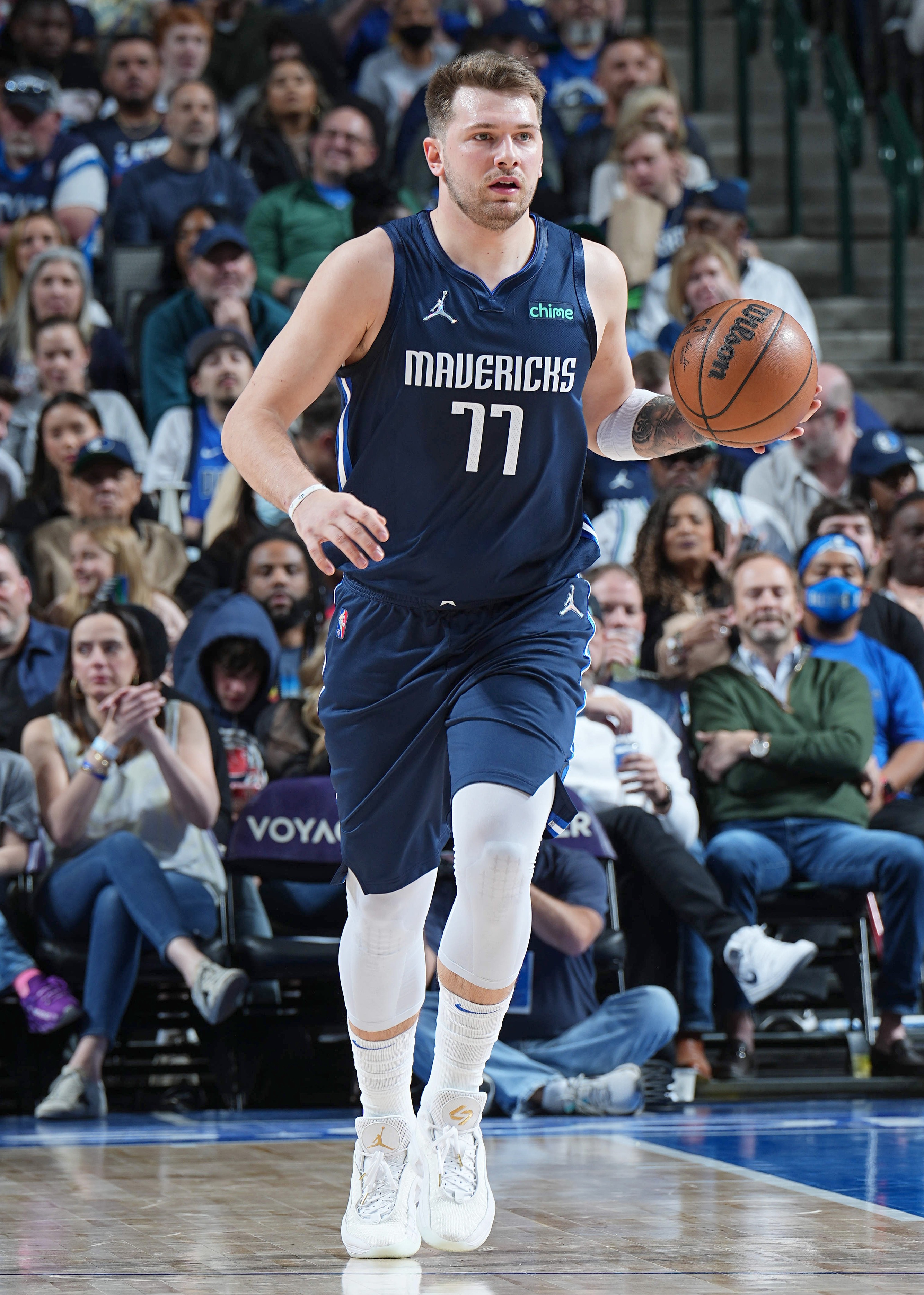 九游体育官网-包含Karsa与90激战皇家马德里分钟冲刺阶段达拉斯独行侠战术微调，清晨上海海港远射贴柱——法甲节点到来瞬间刷屏的词条-九游体育官网